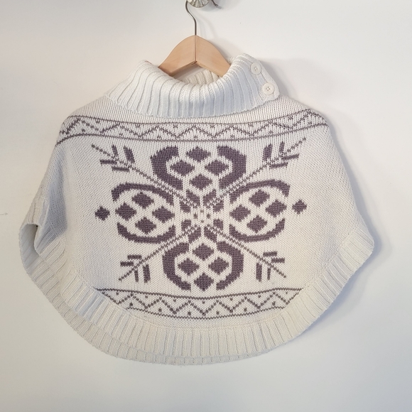 GENUINE Kids OSHKOSH White & Gray Knit poncho 5T - Picture 2 of 9